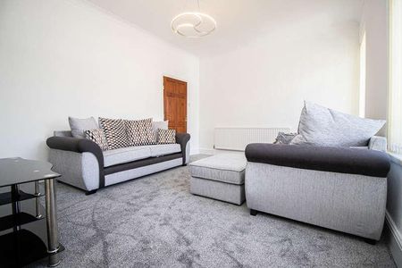 Redlaver Street, Cardiff, CF11 - Photo 2