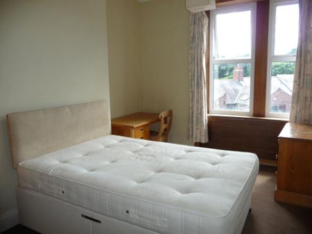 4 bedroom terraced house to rent - Photo 4