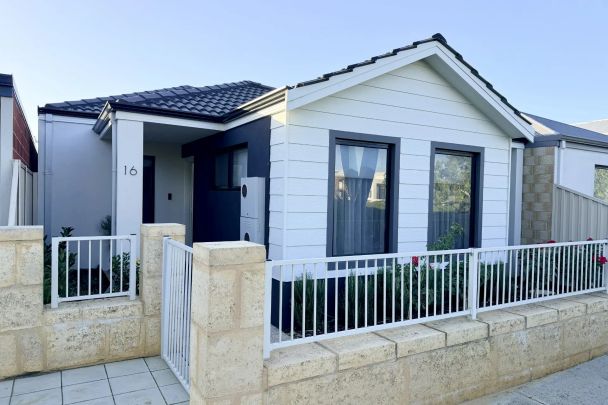 Modern Luxury, Thoughtfully Crafted - Photo 1