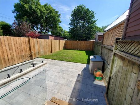 Semi-Detached Home For Lease | W8139730 - Photo 3