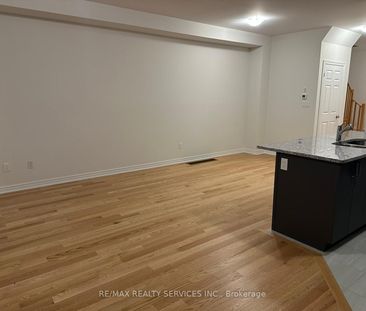 For Lease - 91 Air Dancer Crescent, Oshawa, Ontario - Photo 3