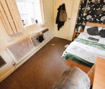 8 Bed - 40 Archery Road, City Centre, Leeds - LS2 9AU - Student - Photo 4