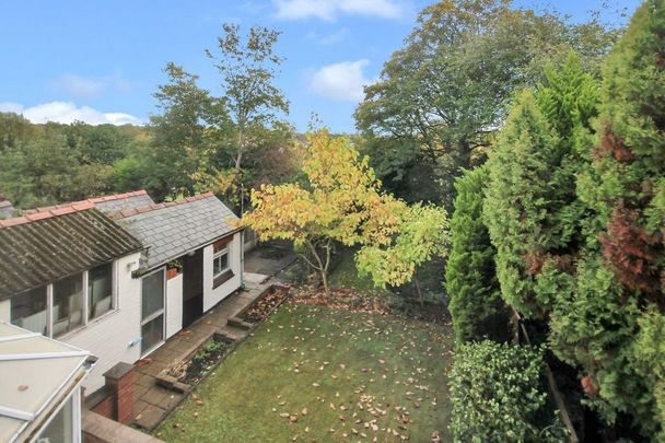 4 bedroom semi-detached house to rent - Photo 1