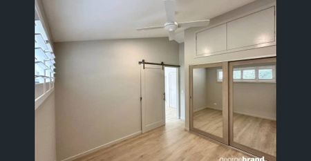 Luxury Living by the Water - Photo 4