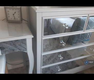1 bedroom in a house share to rent - Photo 6