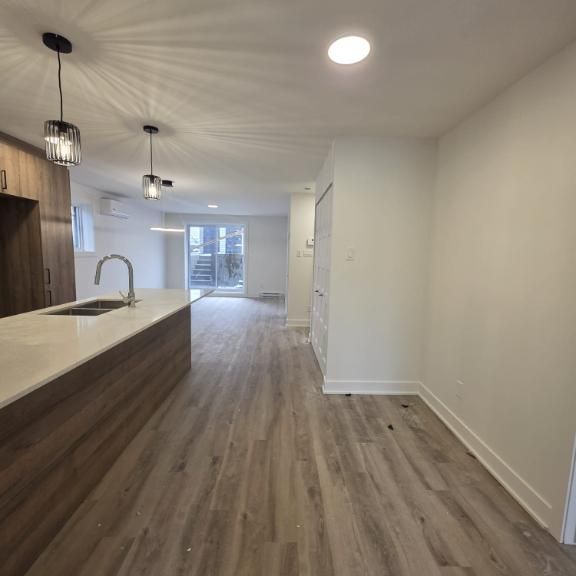 Logement 5 1/2 Neuf Haut de Gamme secteur La Prairie/Candiac - Photo 1