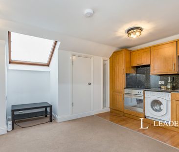 2 bedroom apartment to rent New Street, Horsham - Photo 3
