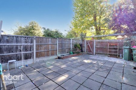 3 bedroom terraced house to rent - Photo 4