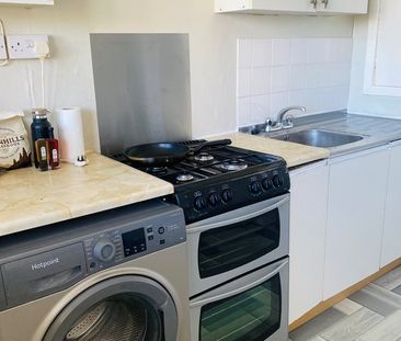 Room in a Shared Flat, Pennywell Gardens, EH4 - Photo 3