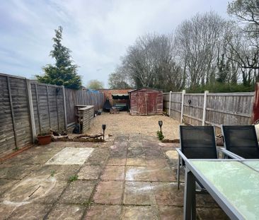 Loveletts, Crawley - Photo 6