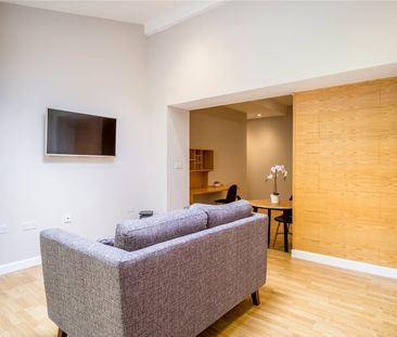 52 Bankfield Road, Huddersfield, HD1 - Photo 1