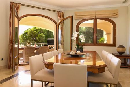 Luxury Villa for rent in Sotogrande, Spain - Photo 2