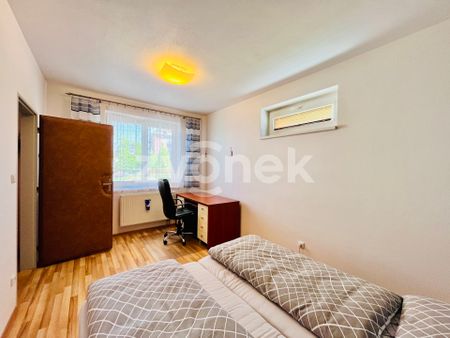 Pronájem bytu 2+1 52 m² - Fotografie 4