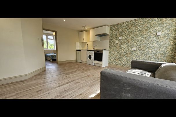 1 Bed Flat, Camden Road, NW1 - Photo 1