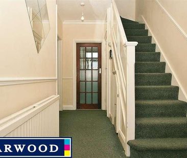 Hayes, UB3 - Photo 5