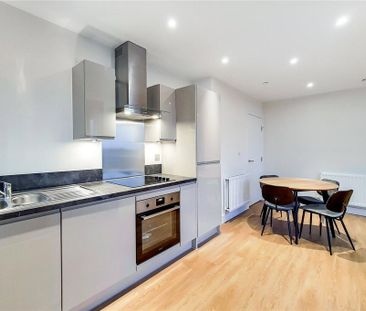 2 bedroom apartment to rent - Photo 4