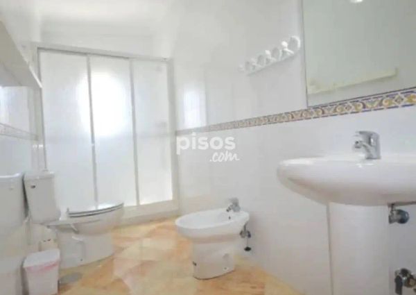 Chalet en alquiler en Calle Avenida 28 de Febrero, 68