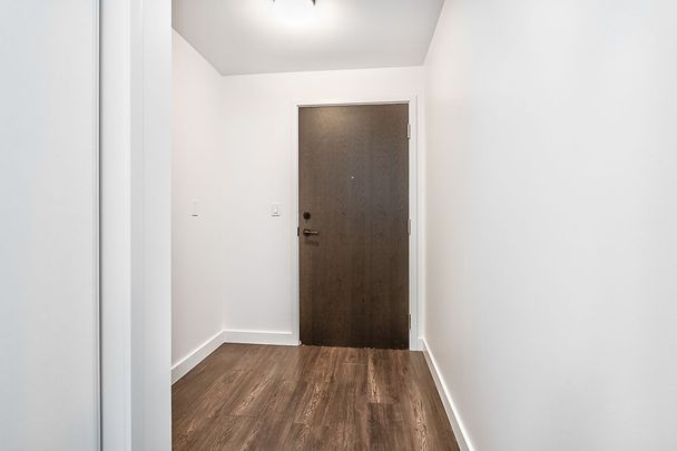 For Lease - 210 Sabina Drive Unit# 107, Oakville, Ontario - Photo 1