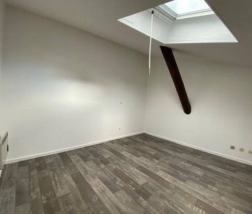 Location appartement rénové 2 pièces 36 m² à Saint-Symphorien-d'Ozo... - Photo 1