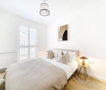 Pulling-road, Pinhoe - Photo 5