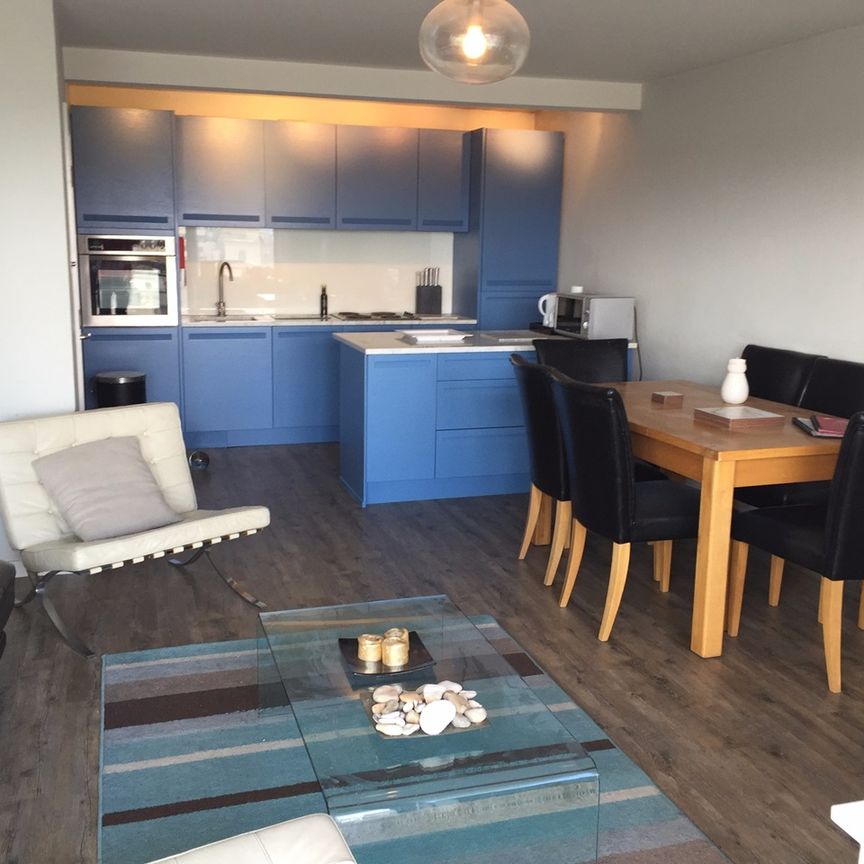 2 Bed Flat, Kings Road, BN1 - Photo 1