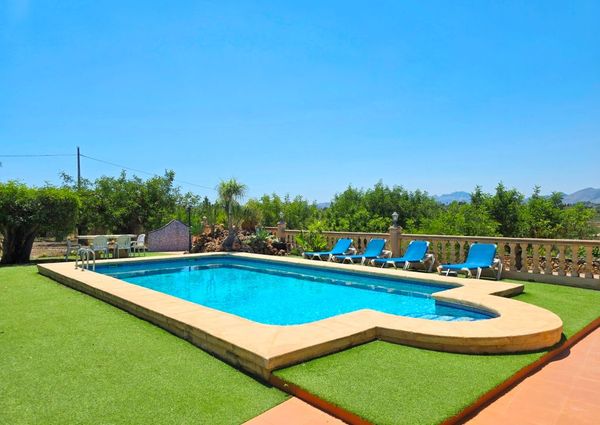 WIDE ESTATE FOR RENT IN TEULADA FOR LONG TERM