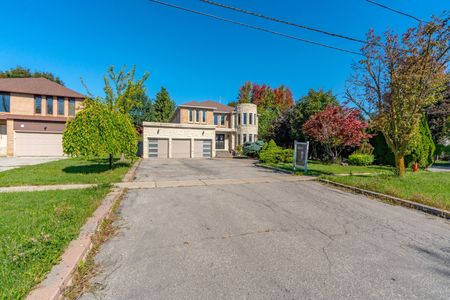 For Lease - 382 Elgin Mills Road, Richmond Hill, Ontario - Photo 2