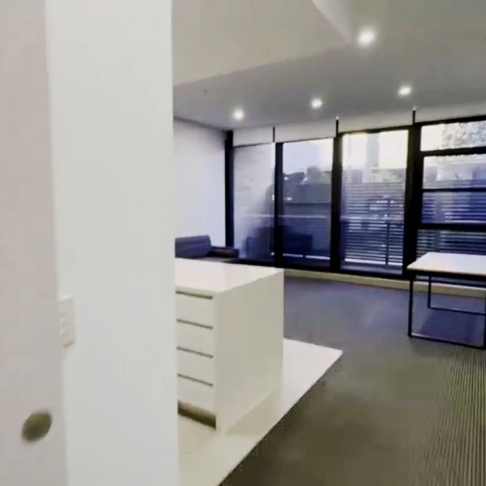 3 bed 2 bath - Photo 1