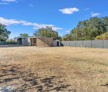 35 Culeenup Road, North Yunderup. - Photo 1