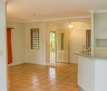 FAMILY HOME IN DESIRED SUBURB! - Photo 6