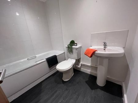 2 bedroom apartment to rent - Photo 5