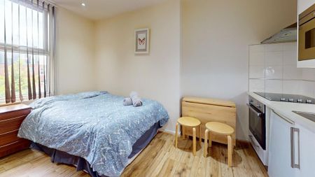 Studio to rent - Photo 5