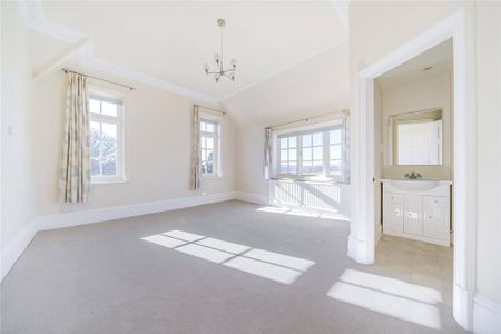 5 bedroom detached house to rent - Photo 4