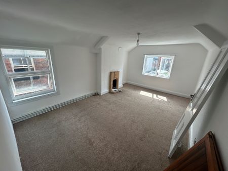 North Road, WIRRAL, CH48 - Photo 4