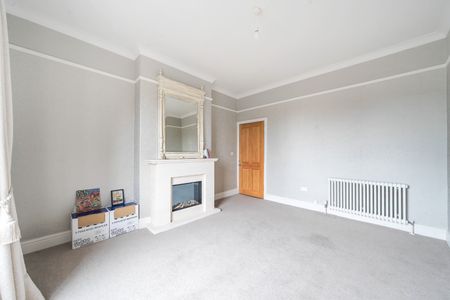 3 bedroom apartment to rent - Photo 3