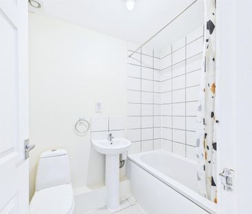 2 bedroom end of terrace house to rent - Photo 5