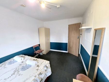 Room in a Shared Flat, Pitfield Street, N1 - Photo 3