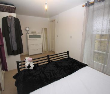 1 bedroom ground floor flat to rent - Photo 3
