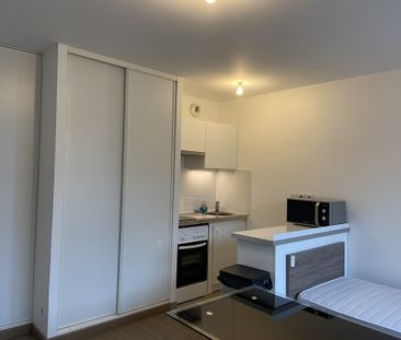 BEAU STUDIO MEUBLE SURESNES TRAM T2 - Photo 6