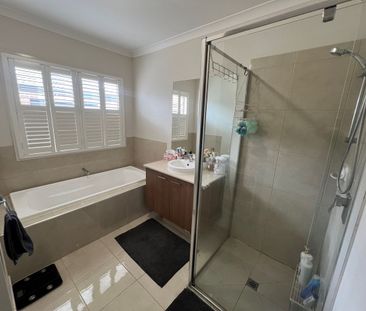 Splendid 4Br Home in Truganina! - Photo 2