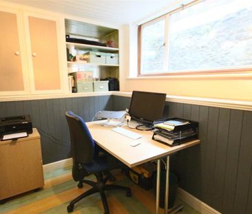 4 bedroom semi-detached house to rent - Photo 6