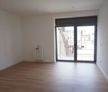 T5 entièrement rénove, Quartier République Beaux Arts, avec Parking... - Photo 3