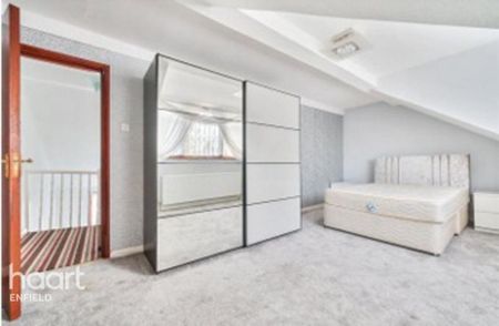 3 bedroom apartment to rent - Photo 3