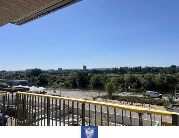 Wohlfühlwohnung an der Elbe, hochwertig und modern im Erstbezug! Großer Balkon! - Foto 1