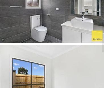 Altona Meadows - Photo 5
