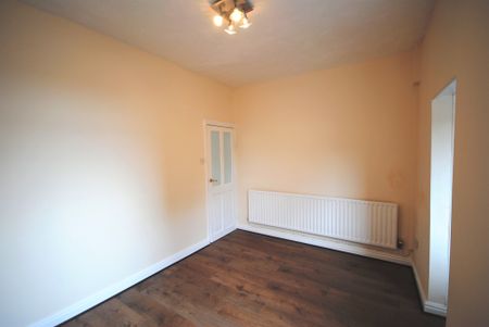 2 bedroom house to rent Juddfield Street, Haydock, St. Helens, WA11 - Photo 2