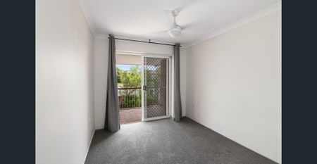 Beautifully Refreshed Apartment in The Heart of Everton Park - Photo 5