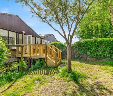 4 bedroom end of terrace house to rent - Photo 6