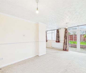 3 bedroom terraced house to rent - Photo 6