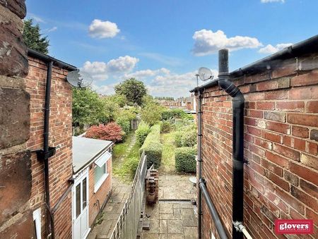 2 bedroom terraced house to rent - Photo 3